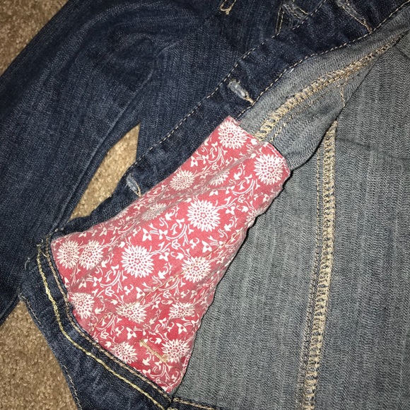 Denim jacket perfect for fall! 🍁 - Picture 7 of 7